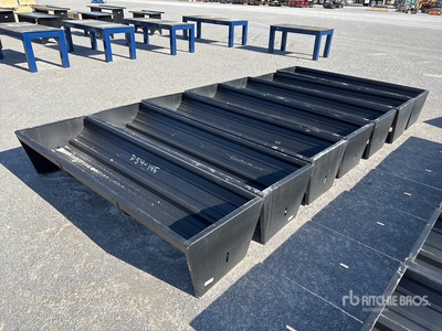 Quantity of (7) 2025 Kit Containers CF-90-V2025 7'6x2' مغذية المواشي