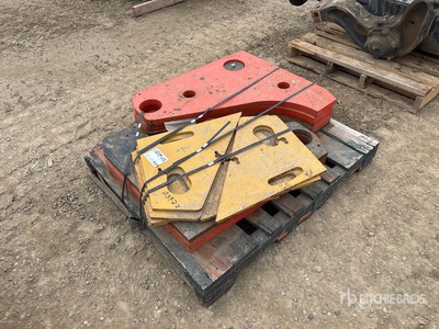 Quantity of Contragewicht - Fits Kubota SVL95, CAT 299