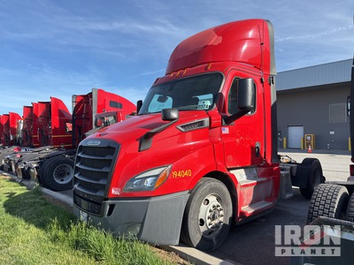 2019 Freightliner Cascadia 116 4x2 S/A Day Cab Truck Tractor (Inoperable)