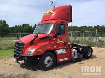 2019 Freightliner Cascadia 4x2 S/A Day Cab Truck Tractor (Inoperable)