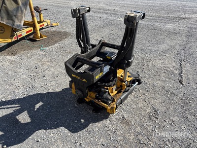 Engcon land leveler leveling plane