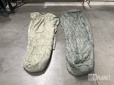 (40) Sleeping Bags
