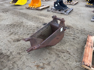 CWS 14 in Digging Bucket