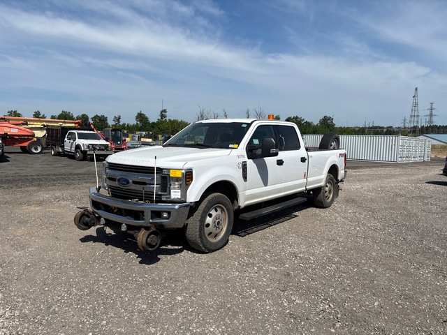 2019 Ford F-350 XLT 4x4 Crew Cab Pickup