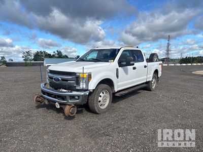 2019 Ford F-250 XLT 4x4 Crew Cab Hi-Rail Pickup