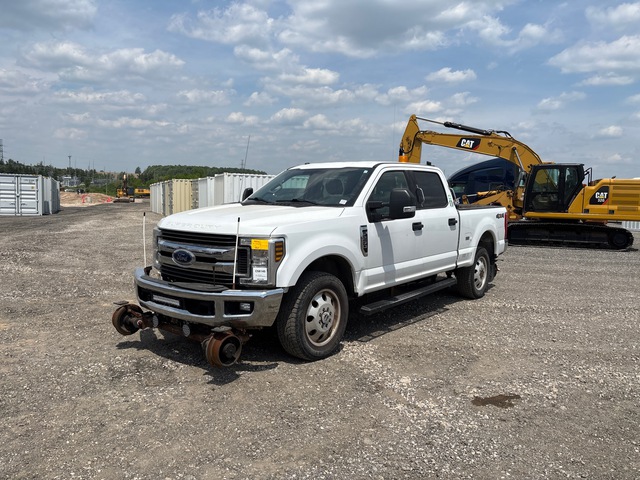 2019 Ford F-250 XLT 4x4 Crew Cab Pickup