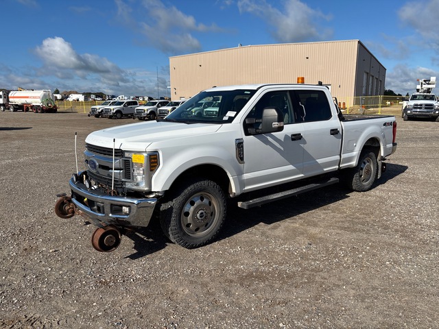 2019 Ford F-250 XLT 4x4 Crew Cab Hi-Rail Pickup 2019 Ford F-250 XLT 4x4 Crew Cab Hi-Rail Pickup