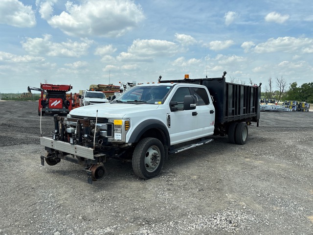 2019 Ford F-550 XLT 4x4 Crew Cab Flatbed Truck