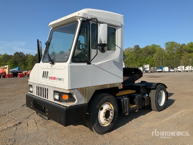 2015 Kalmar Ottawa T2 Spotter Truck