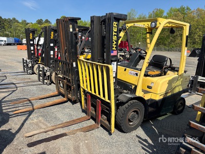 Hyster H50FT 4600 lb Cushion Tire Forklift (Inoperable)