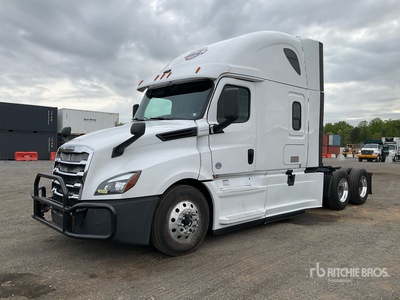 2019 Freightliner Cascadia 126 6x4 T/A Sleeper Truck Tractor