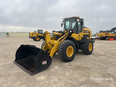 2022 Komatsu WA270-8 Pala Cargadora