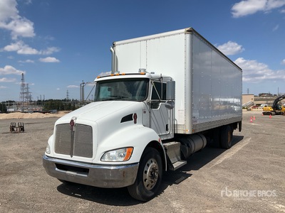 2013 Kenworth T300 4x2 Furgoneta caja cerrada