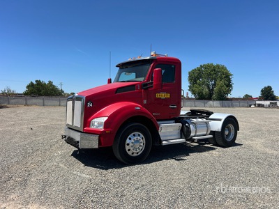 2017 Kenworth T880 4x2 S/A Day Cab Truck Tractor