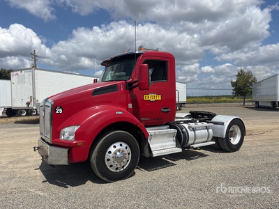 2017 Kenworth T880 4x2 S/A Day Cab Truck Tractor