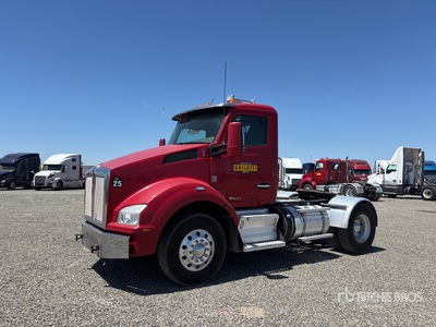 2017 Kenworth T880 4x2 S/A Day Cab Truck Tractor