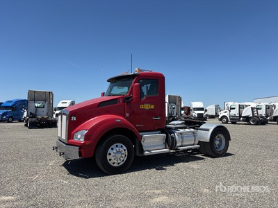2017 Kenworth T880 4x2 S/A Day Cab Truck Tractor
