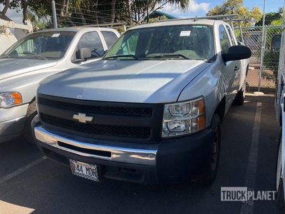 2011 Chevrolet Silverado Extended Cab Pickup (Inoperable)