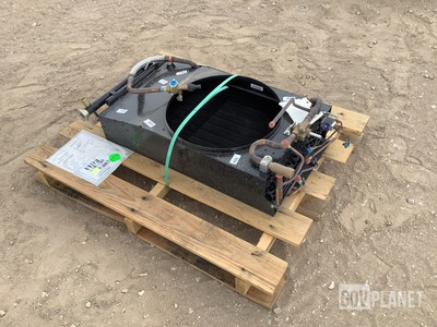 Carrier 79-02408-00 Radiator