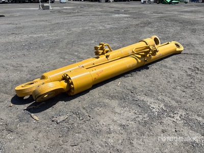 Komatsu P145 Boom Cylinder Accessoire divers pour pelle - Fits Komatsu PC1250