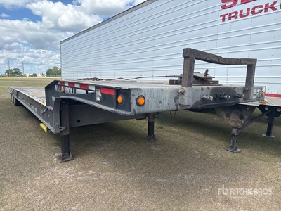 2015 Landoll 40 ft T/A Sliding Axle Trailer