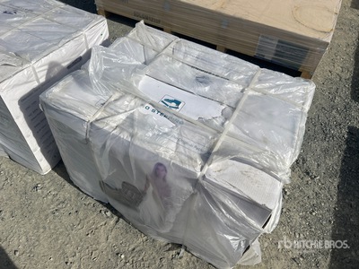 2026 IRLMC Massage Chair Divers - Mobilier de maison (Unused)