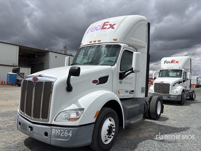 2017 Peterbilt 579 4x2 S/A Dagcabine Trekker