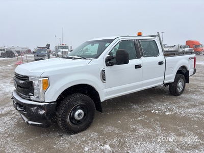 2017 Ford F-250 XL 4x4 Crew Cab Pickup