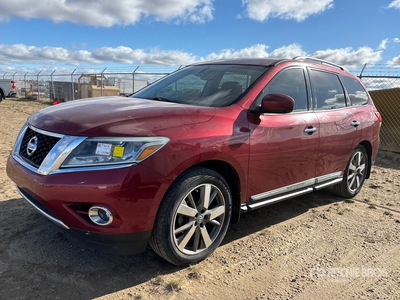2014 Nissan Pathfinder 4WD Vehiculo todoterreno