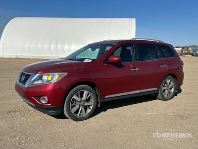 2014 Nissan Pathfinder 4WD SUV