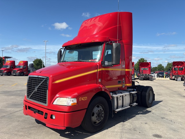 2017 Volvo VNM42T 4x2 S/A Day Cab Truck Tractor