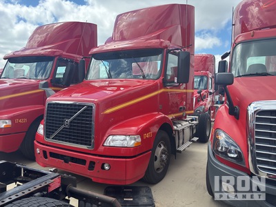 2017 Volvo VNM42T 4x2 S/A Day Cab Truck Tractor