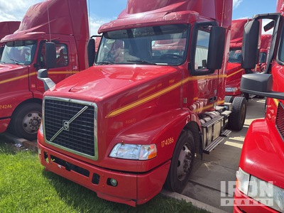 2017 Volvo VNM42T 4x2 トラックトラクター（S/A） (Inoperable)