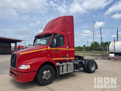 2016 Volvo VNM42T 4x2 S/A Day Cab Truck Tractor