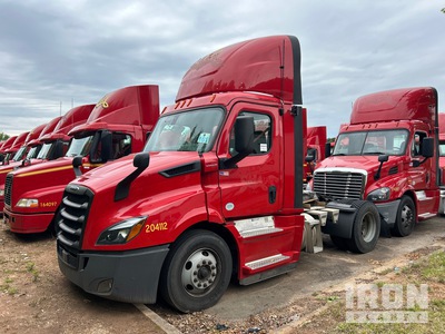 2020 Freightliner Cascadia 116 4x2 S/A Day Cab Truck Tractor