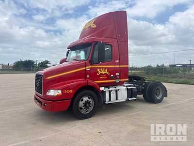 2017 Volvo VNM42T 4x2 Day Cab Prime Mover