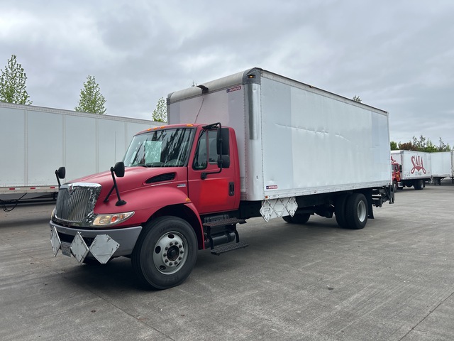 2015 International 4300 4x2 Van Truck
