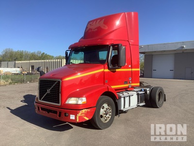 2016 Volvo VNM42T 4x2 S/A Day Cab Truck Tractor