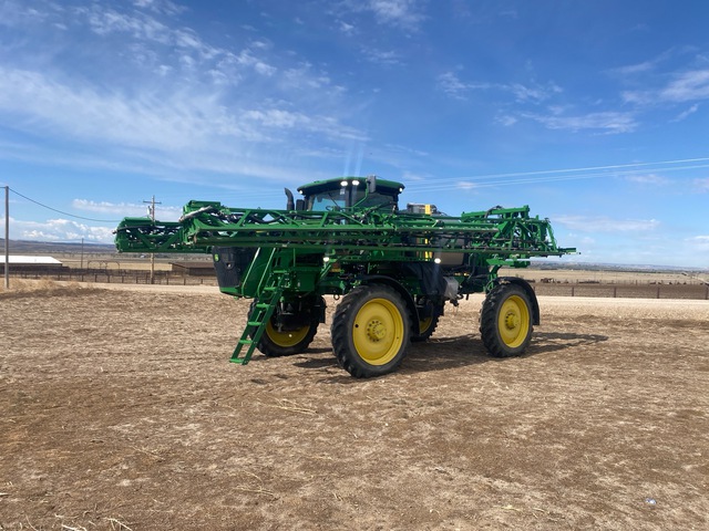 2019 John Deere R4038 120 ft 4x4 High Clearance Self-Propelled Sprayer