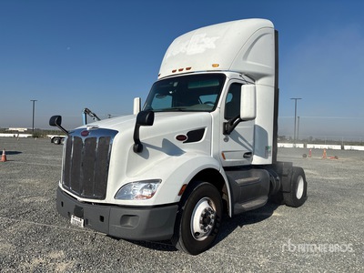 2018 Peterbilt 579 4x2 S/A Dagcabine Trekker