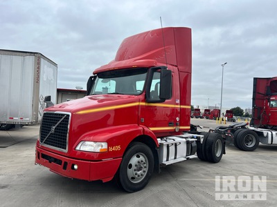 2016 Volvo VNM42T 4x2 S/A Day Cab Truck Tractor