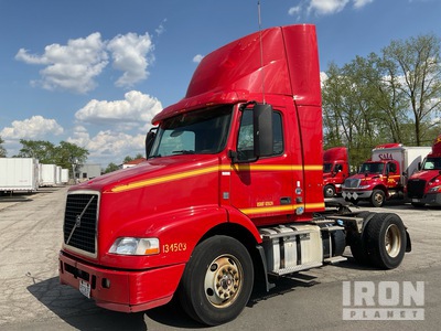 2014 Volvo VNM42T 4x2 S/A Dagcabine Trekker