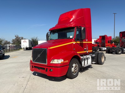 2016 Volvo VNM42T 4x2 Day Cab Prime Mover