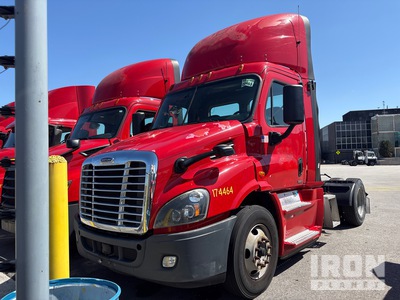 2017 Freightliner CASCADIA 4x2 S/A Day Cab Truck Tractor (Inoperable)