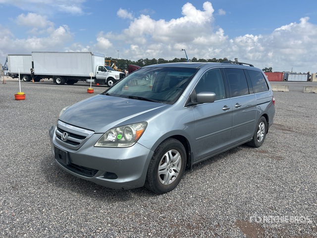 2006 Honda Odyssey 2006 Honda Odyssey Minivan (Inoperable)