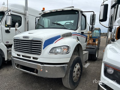 2007 Freightliner M2 106 Day Cab Prime Mover