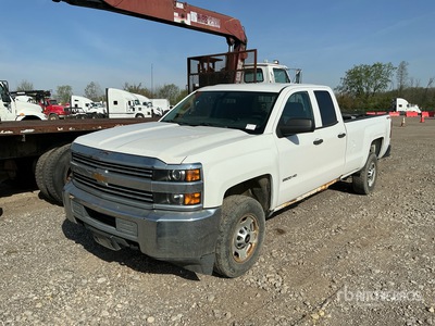 2015 Chevrolet C2500 4x4 Crew Cab Pickup