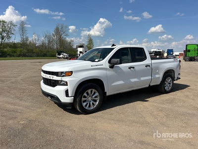 2022 Chevrolet Silverado 1500 Custom 4x4 Extended Cab Ophalen
