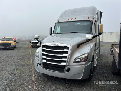 2021 Freightliner Cascadia 126 6x4 T/A Sleeper Truck Tractor