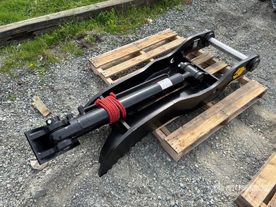 Dynamic Entities 12T-65 44 in Hydraulic Excavator Thumb (Unused)